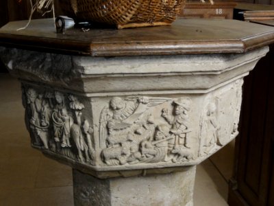 Raffetot (Seine-Mar.) église, fonts baptismaux (01)