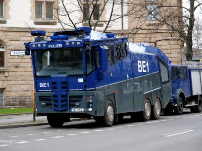 Protests against the „Marsch der Frauen“ 05