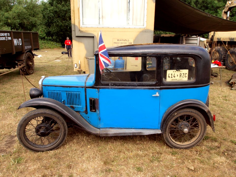 RAF Austin Filmcar AKM960 at the War and Peace show pic2