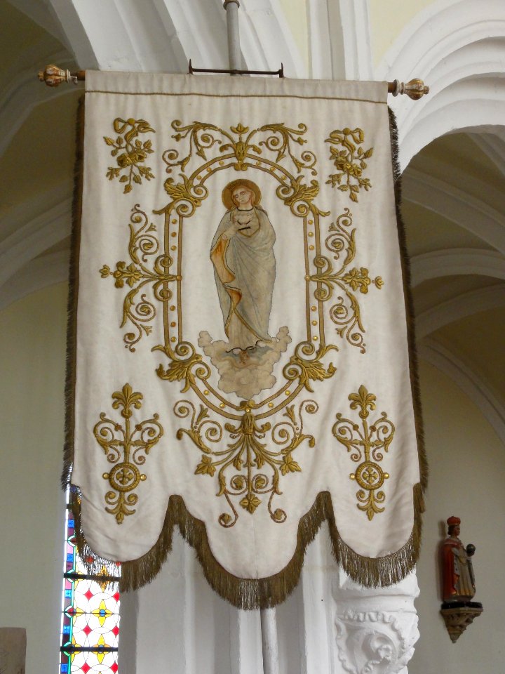 Raffetot (Seine-Mar.) église, bannière de procession