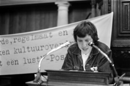 Protestbijeenkomst van de ASVA in de Doopsgezinde Kerk aan het Singel te Amsterd, Bestanddeelnr 924-5932