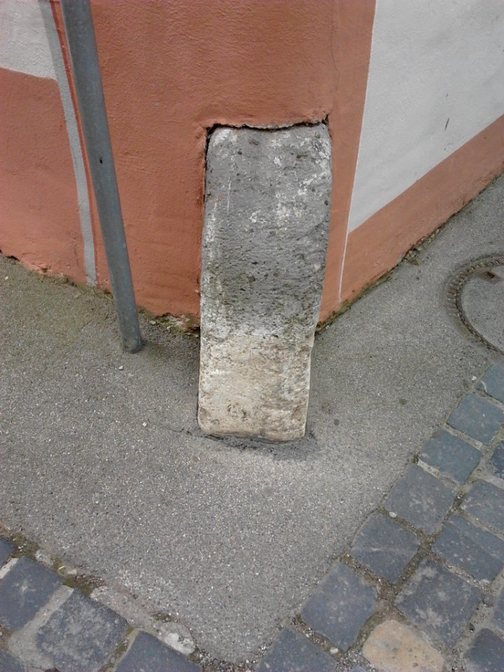 Radabweiser Eichstätt Pedettistr–Adlergäßchen (Marktplatz 24) (1)
