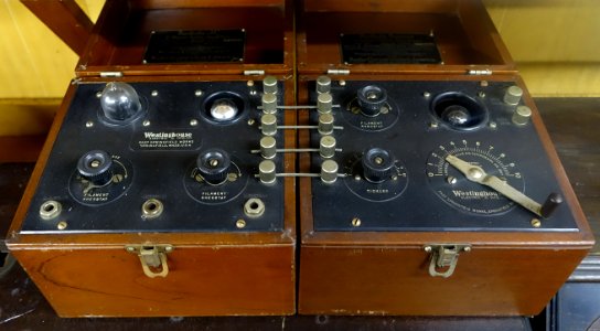 Radiola AC and Senior, Westinghouse and Radio Corporation of America - New England Wireless & Steam Museum - East Greenwich, RI - DSC06655