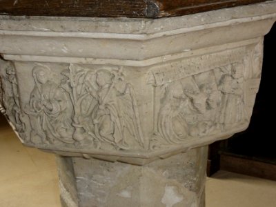 Raffetot (Seine-Mar.) église, fonts baptismaux (03)