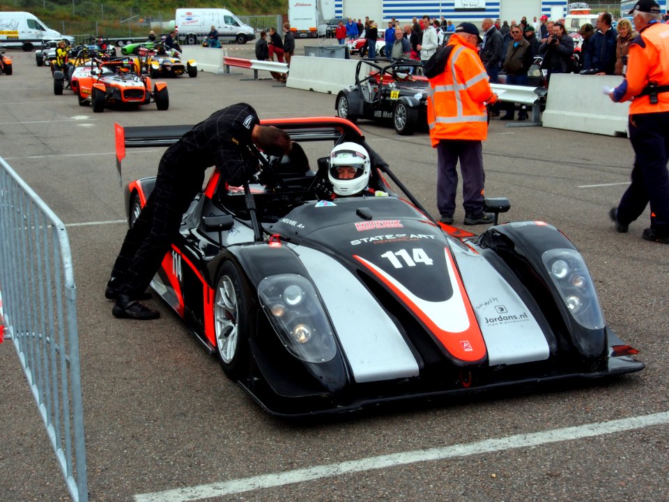 Radical SR8 pic7