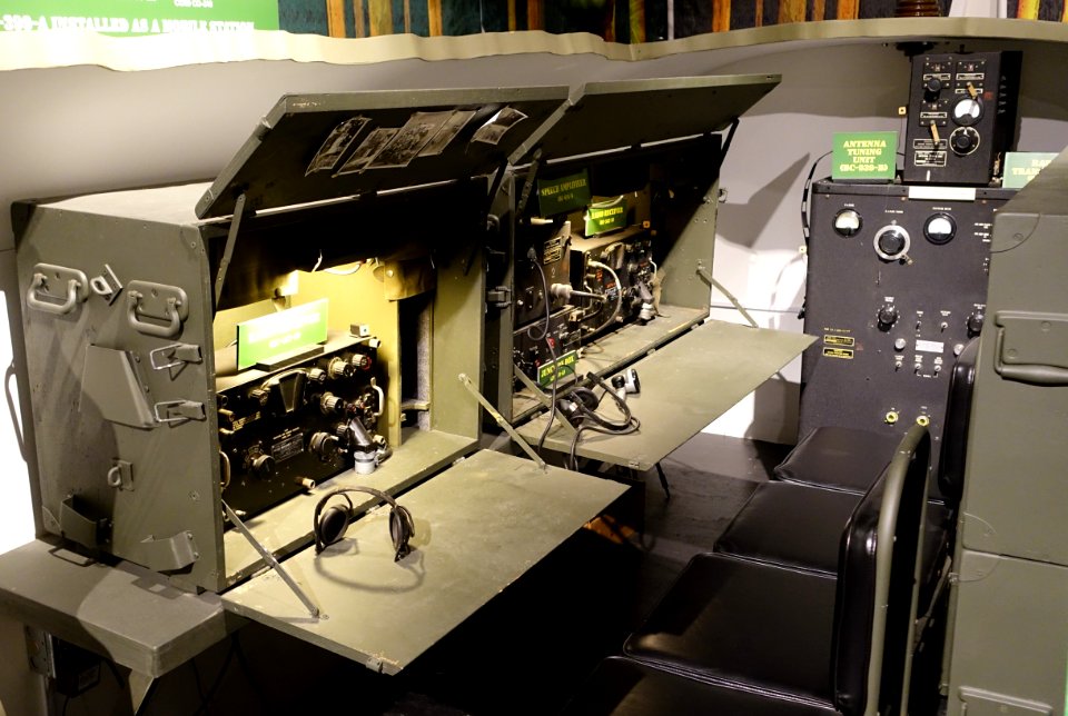 Radio Set SCR-399-A installed as a mobile station - National Electronics Museum - DSC00239