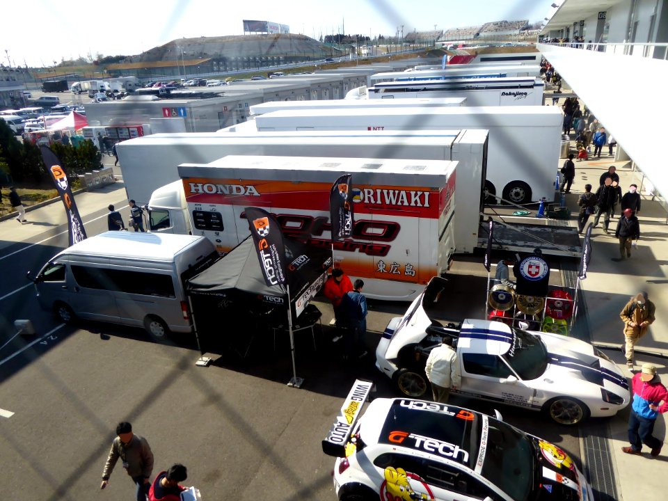 Racing automobile transport trucks at Suzuka Fan Thanksgiving Day 2015 (1)
