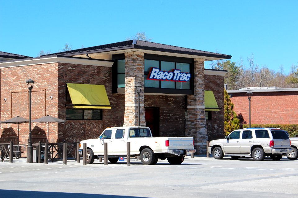 RaceTrac in Roswell, March 2017