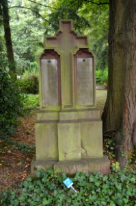 Rödelheim, Friedhof, Grab C 41 Buff
