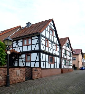 Rüdigheim, Hintergasse 26 und 28