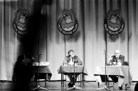 Radiodebat voor VARAs In de Rode Haan in Den Bosch tussen Van Agt en Den Uyl , Henk van Hoorn, Bestanddeelnr 931-4776