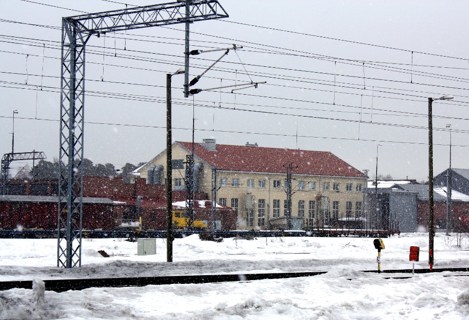 Rail yard Oulu 20120325