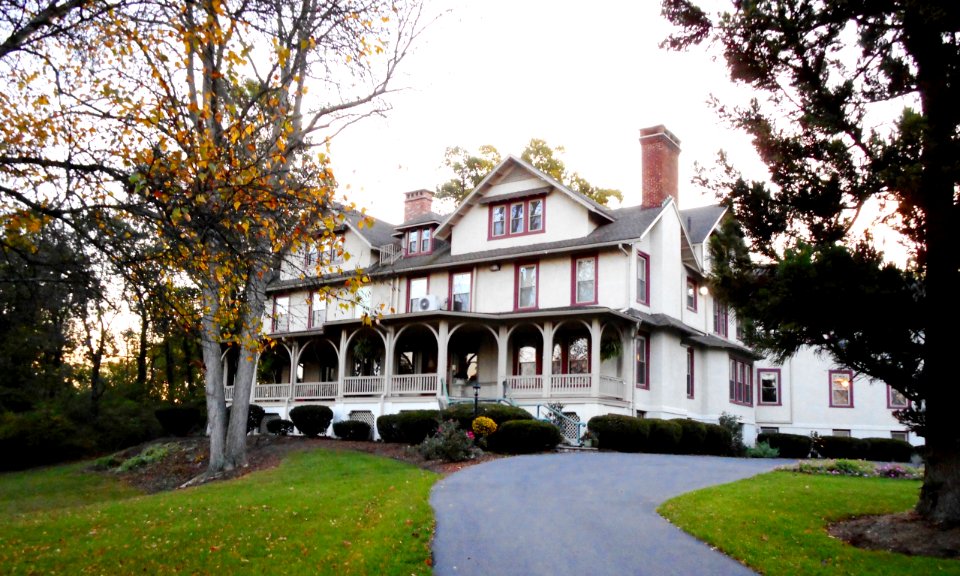 Ragged Edge FrankCo PA from driveway