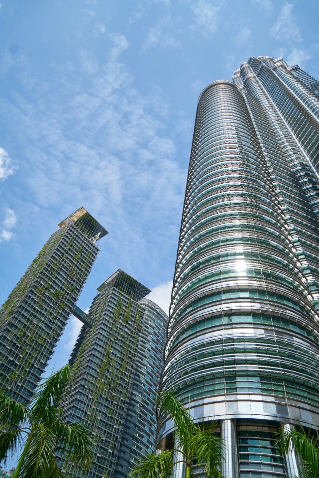Structure sky great