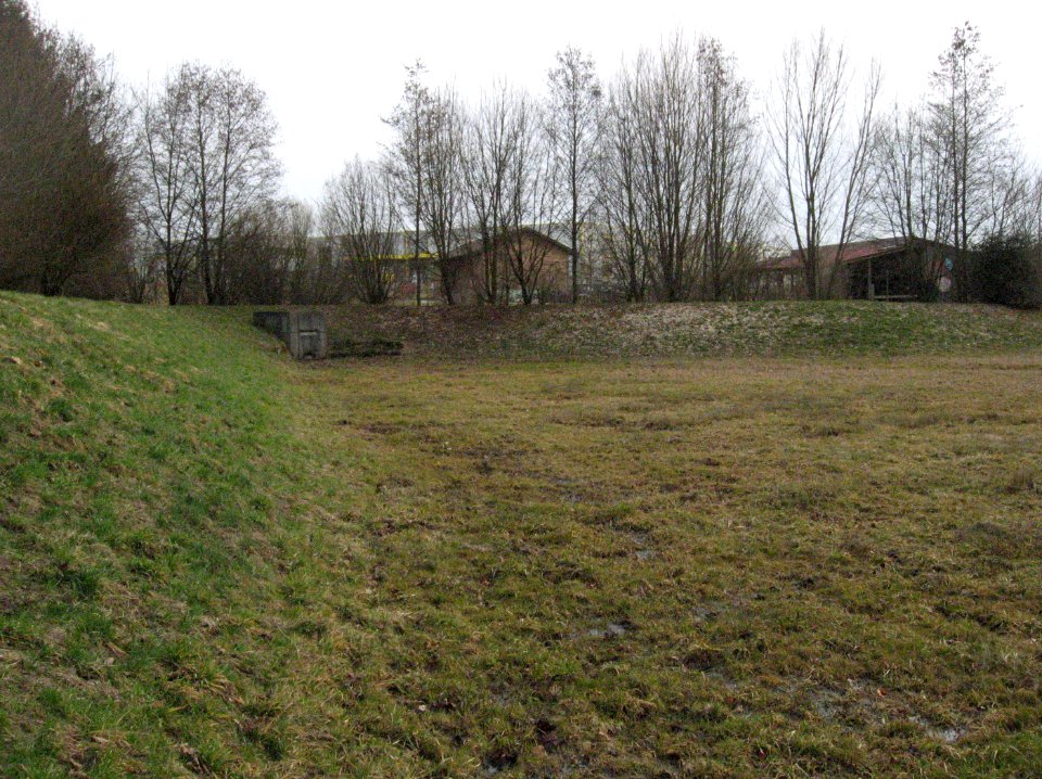 Rückhaltebecken am Schießbach bei Obersontheim, Blick nach S