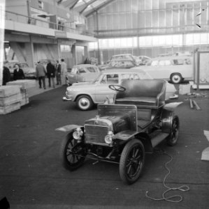 RAI autotentoonstelling, oud en nieuw bij de Skodas (190, Bestanddeelnr 917-4378