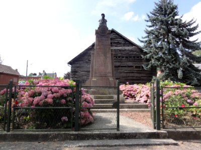 Ramicourt (Aisne) monument aux morts