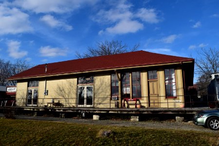 Railroad depot, El Paso, IL