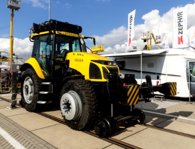 Rail - Tractor - innoTrans 2016 (2)