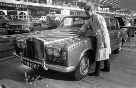 RAI autotentoonstelling, Rolls-Royce model Silver Shadow (kosten 88.000 gulden), Bestanddeelnr 920-0814