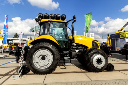 Rail - Tractor - innoTrans 2016