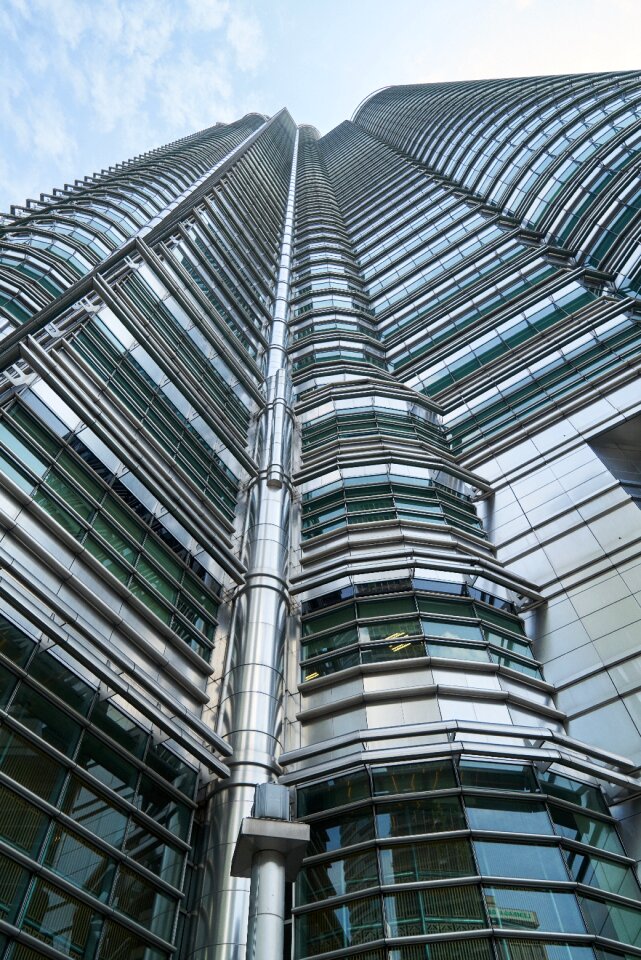 Structure sky great