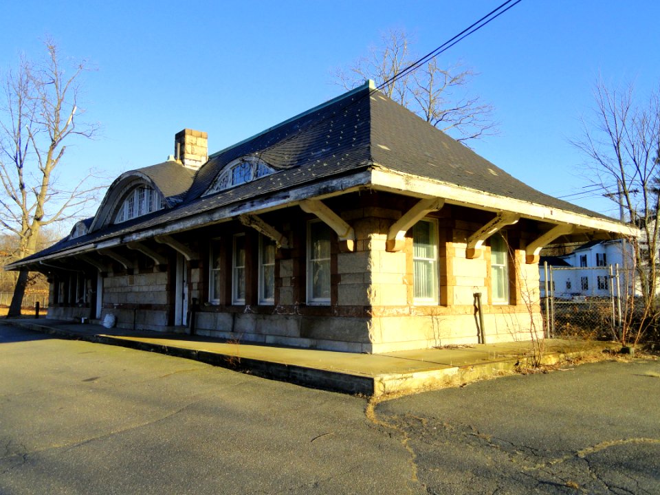 Railroad Station - Warren, MA - DSC04699