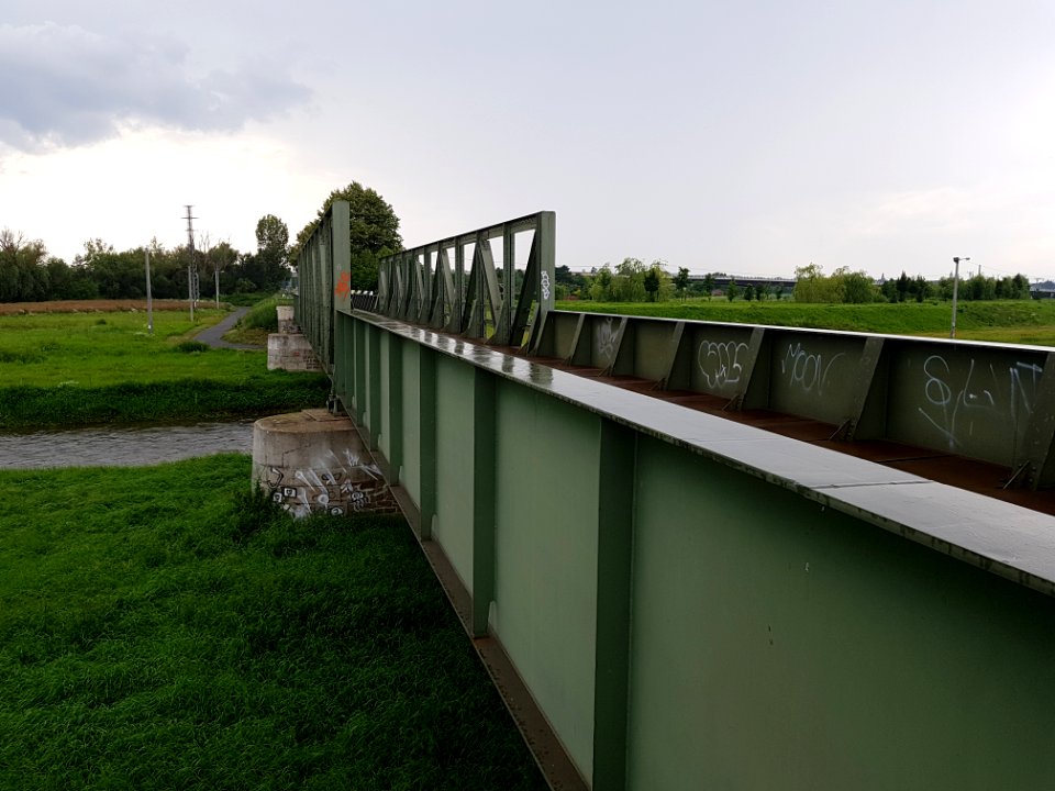 Railway bridge in Malé Hoštice (8)