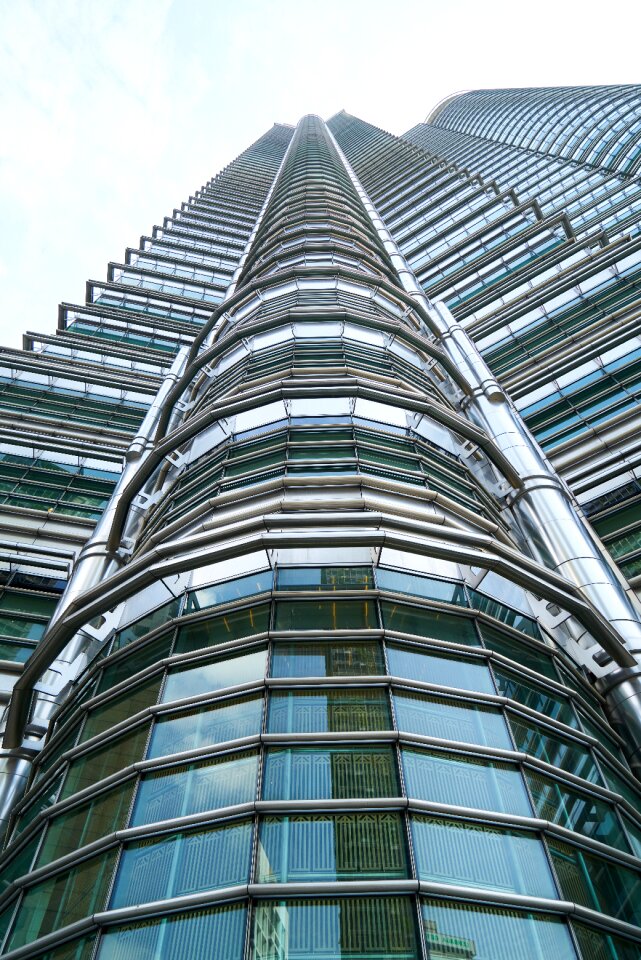 Structure sky great