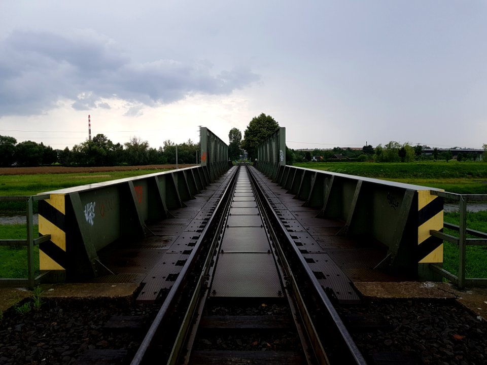 Railway bridge in Malé Hoštice (6)