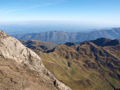 Pyrénées high mountain landscape