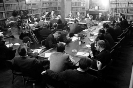 Radicalen uit KVP-fractie. Persconferentie radicalen. Overzicht, Bestanddeelnr 921-1191