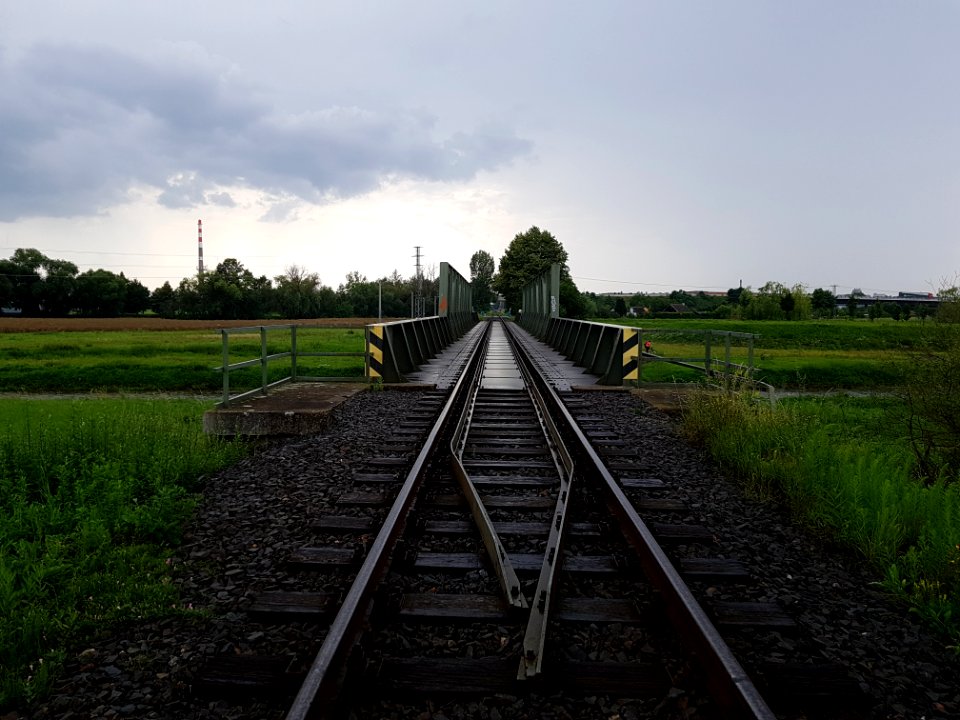 Railway bridge in Malé Hoštice (7)