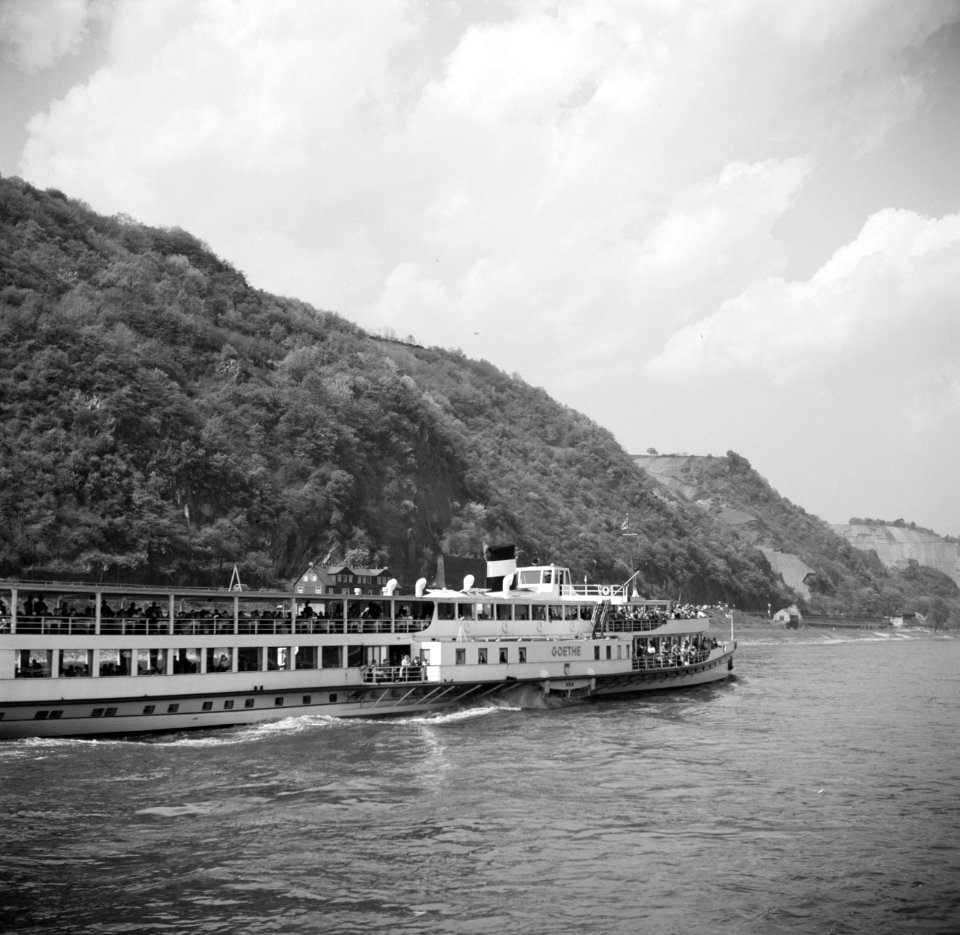 Raderstoomboot Goethe op de Rijn bij Oberwesel, Bestanddeelnr 254-1163