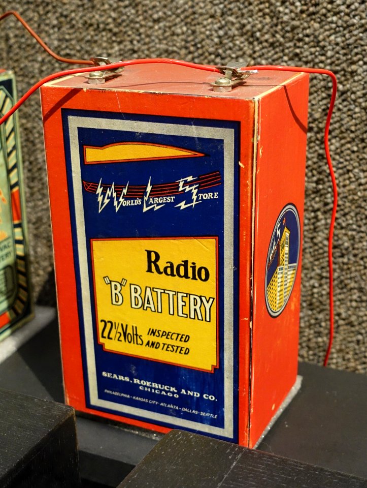 Radio 'B' Battery, 22.5 volts, Sears, Roebuck & Co. - National Electronics Museum - DSC00233