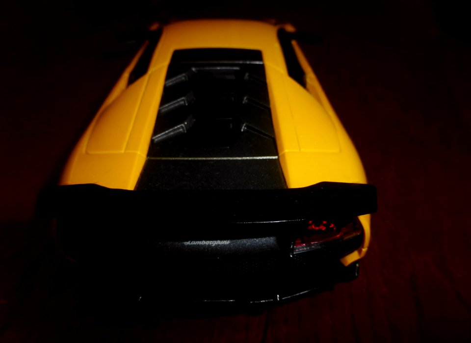 Radio controlled model car of Lamborghini Murciélago LP670-4 SV (7)