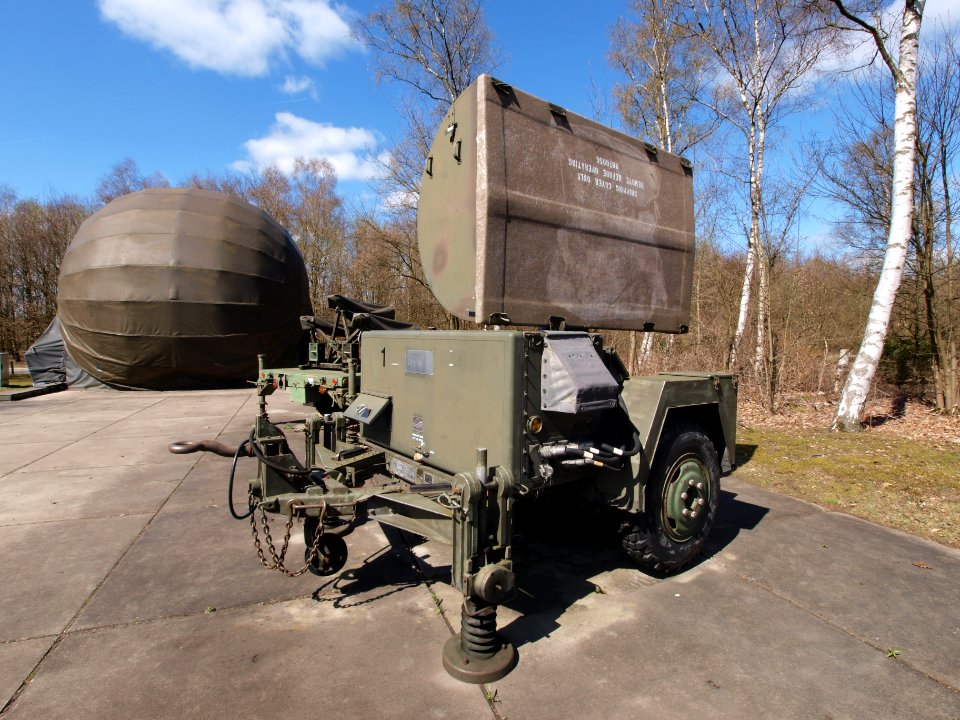 Radar unit at Soesterberg museum pic1