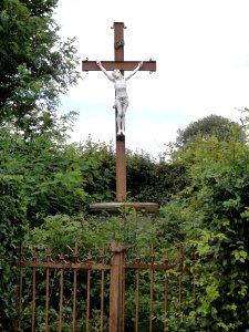 Rainsars (Nord, Fr) calvaire, Le Trou des Renards est