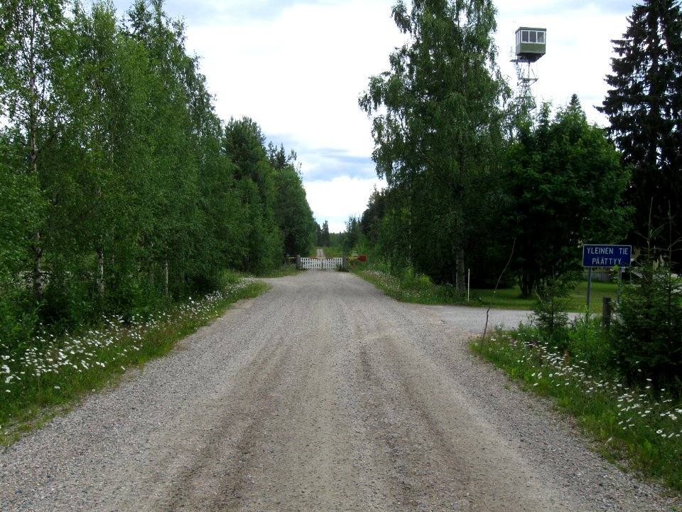 Raate towards East