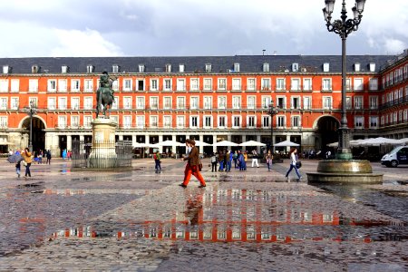 Rainy day at Plaza Mayor, Madrid, Spain - DSC07879