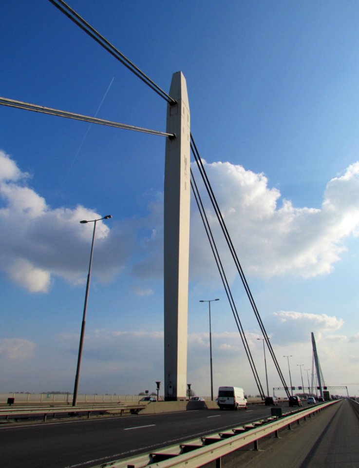 Pyloon Herman de Manbrug