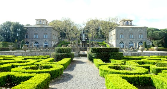 Quadrato and the Casini - Villa Lante, Bagnaia, Italy - DSC01764