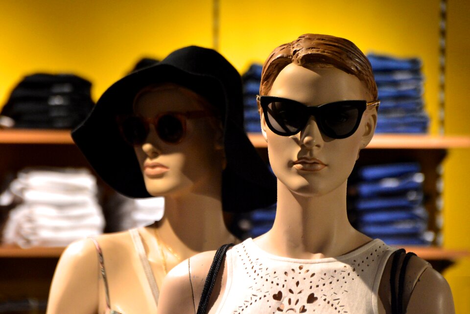 Figures dolls display dummy