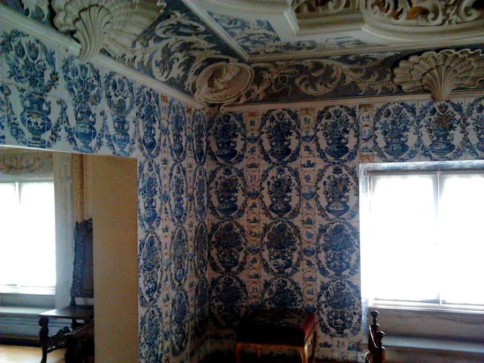 Queen's Bathroom in the Wilanów Palace 02