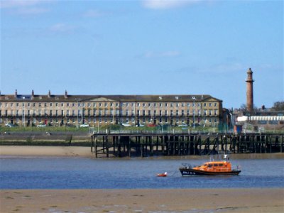 Queen's Terrace, Fleetwood, from Knot End photo