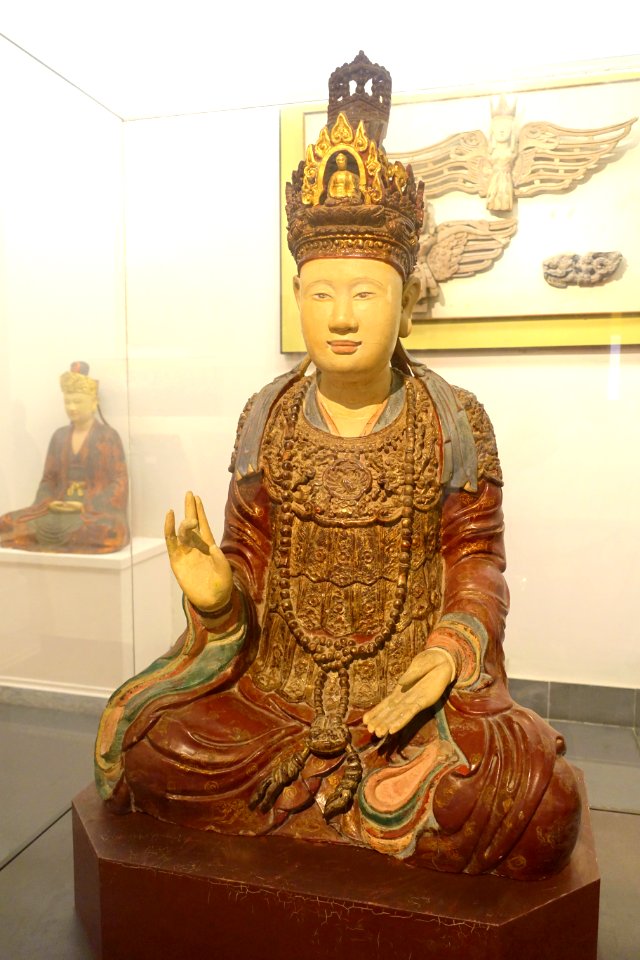 Queen Trinh Thi Ngoc Truc, Mat pagoda, Thanh Hoa province, early 17th century AD, lacquered wood - Vietnam National Museum of Fine Arts - Hanoi, Vietnam - DSC04915