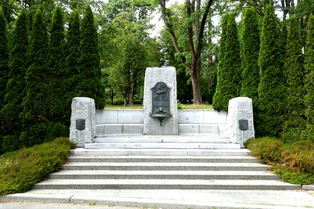 Queen Victoria Monument - Stanley Park, Vancouver, Canada - DSC09766