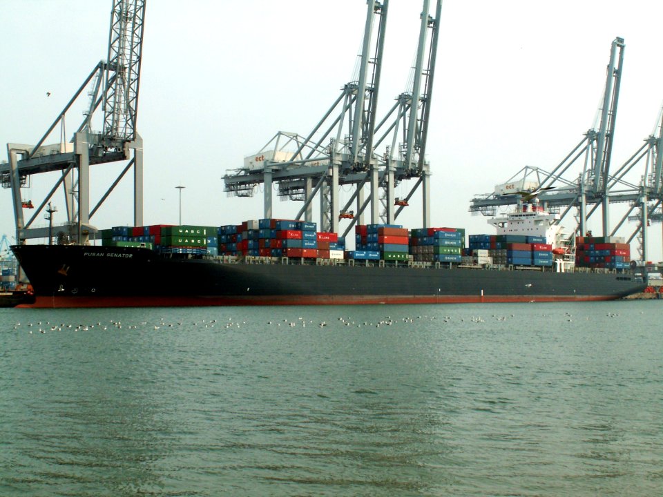 Pusan Senator p2, at the Amazone harbour, Port of Rotterdam, Holland 07-May-2006