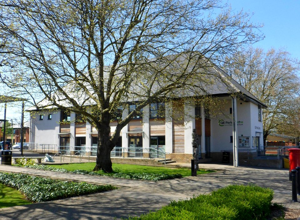 QE Park Centre (home of New Life Baptist Church), Queen Elizabeth Park, Guildford (April 2014, from East)