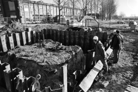 Purmerend zoekt nog steeds naar de Britse 1900-ponder vliegtuigbom, er is ook ee, Bestanddeelnr 931-2072
